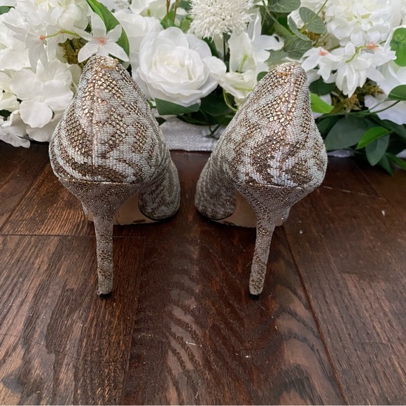 Gold / White Metallic 3 inch heels size 8.5 - Picture 4 of 14